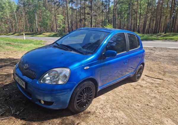 Toyota Yaris cena 7900 przebieg: 260000, rok produkcji 2003 z Piła małe 352